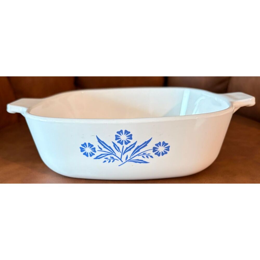 Vintage Corning Ware Blue Cornflower 1-quart casserole Dish